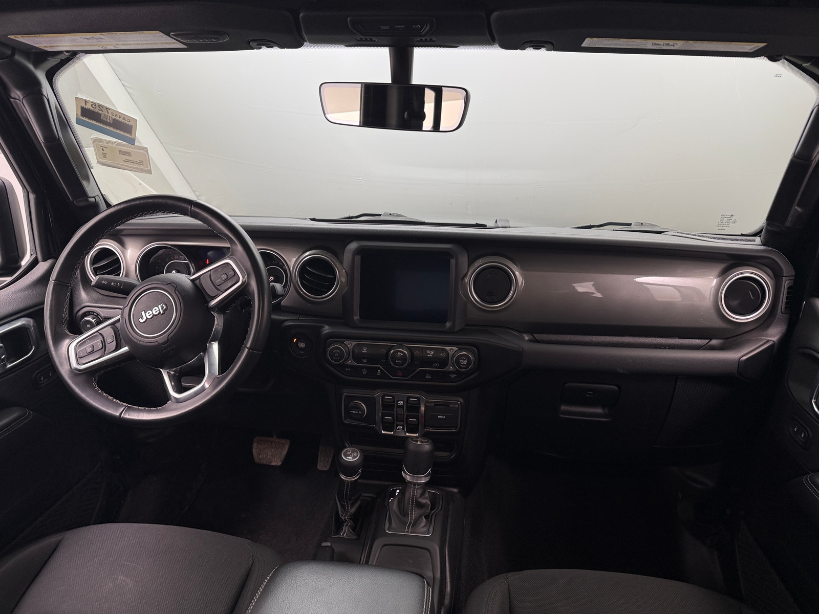 Thumbnail: 2022 Jeep Wrangler - 3