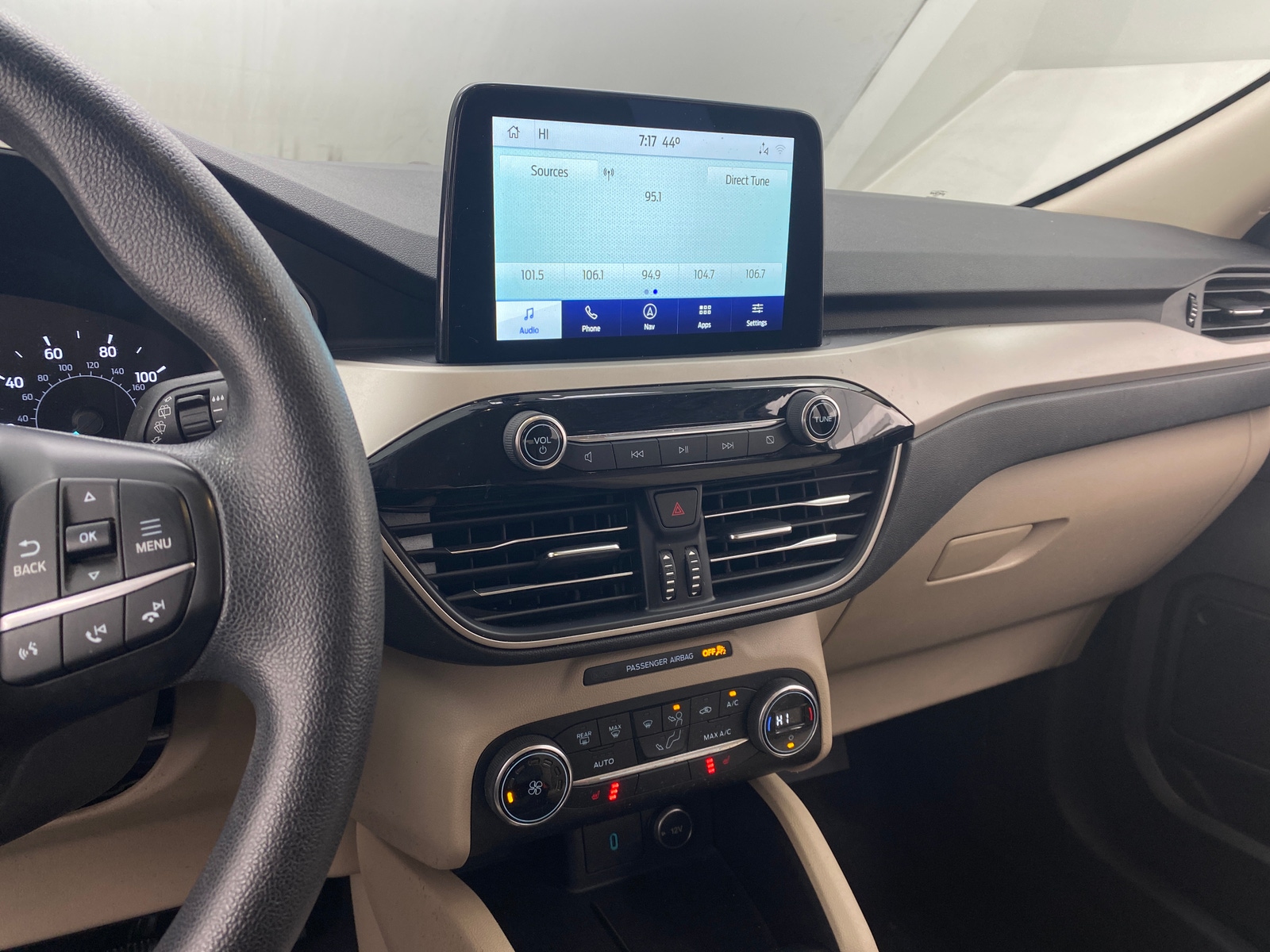 Thumbnail: 2020 Ford Escape - 4