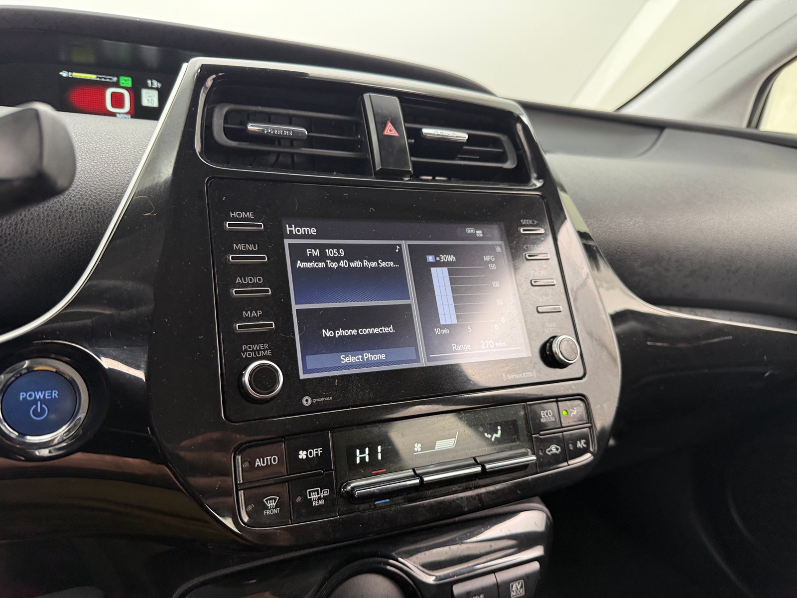 Thumbnail: 2022 Toyota Prius - 4