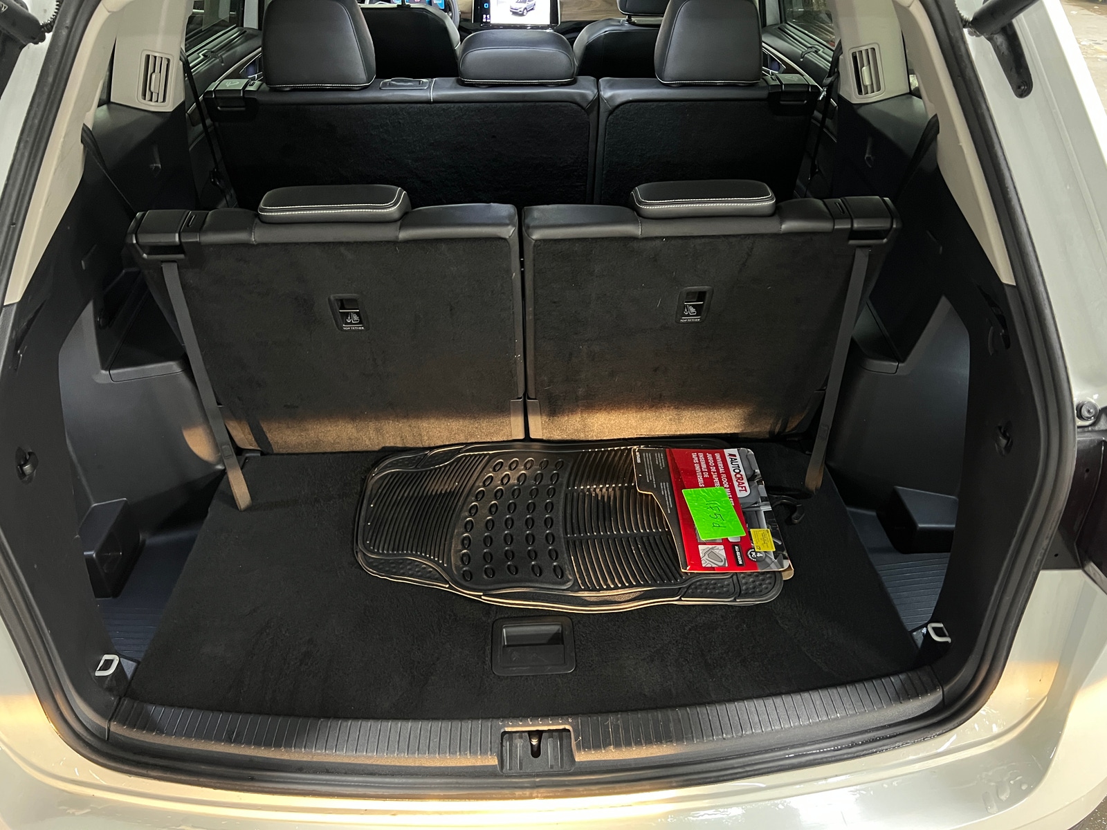 Thumbnail: 2025 Volkswagen Atlas - 6