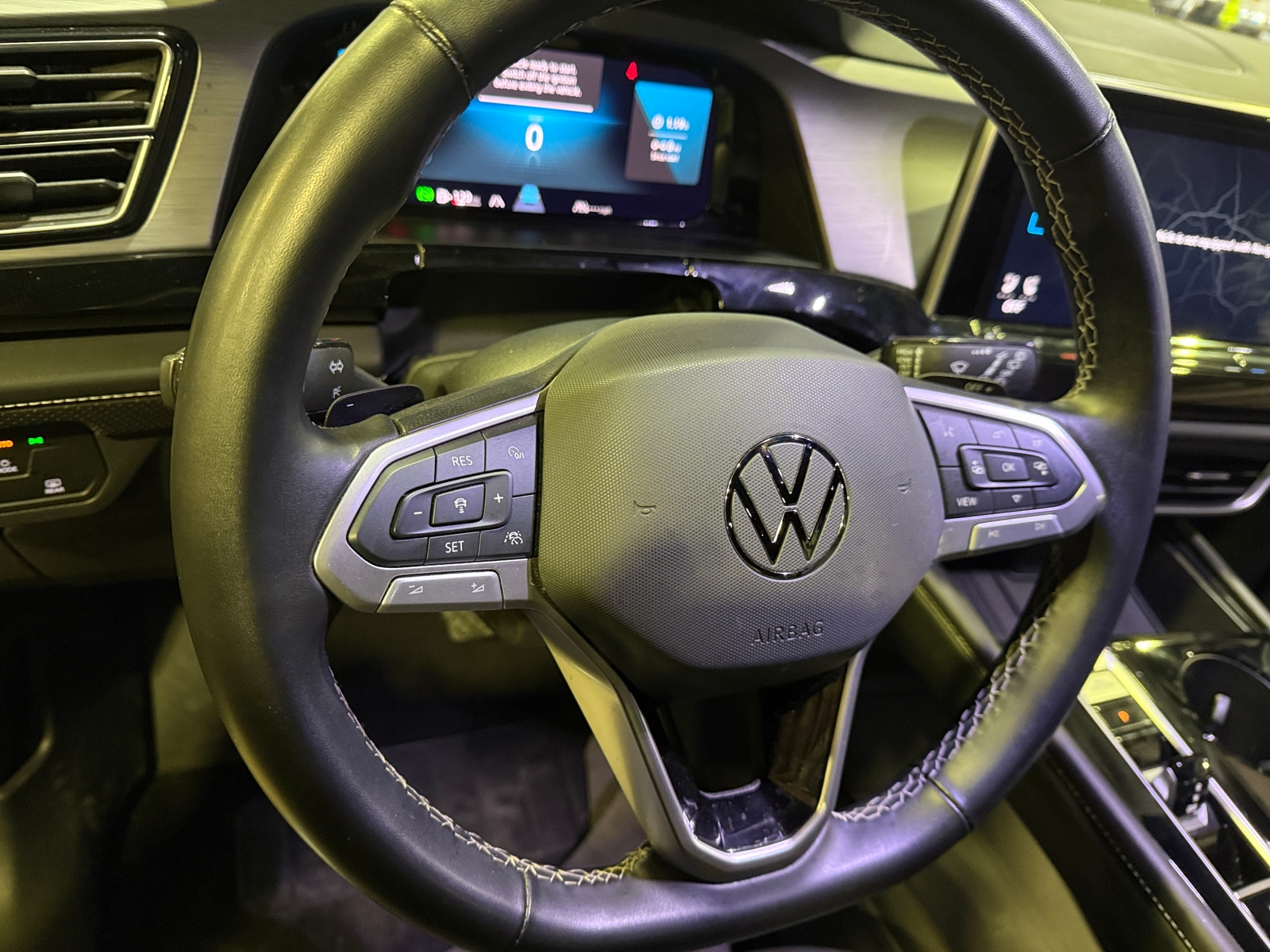 Thumbnail: 2025 Volkswagen Atlas - 4