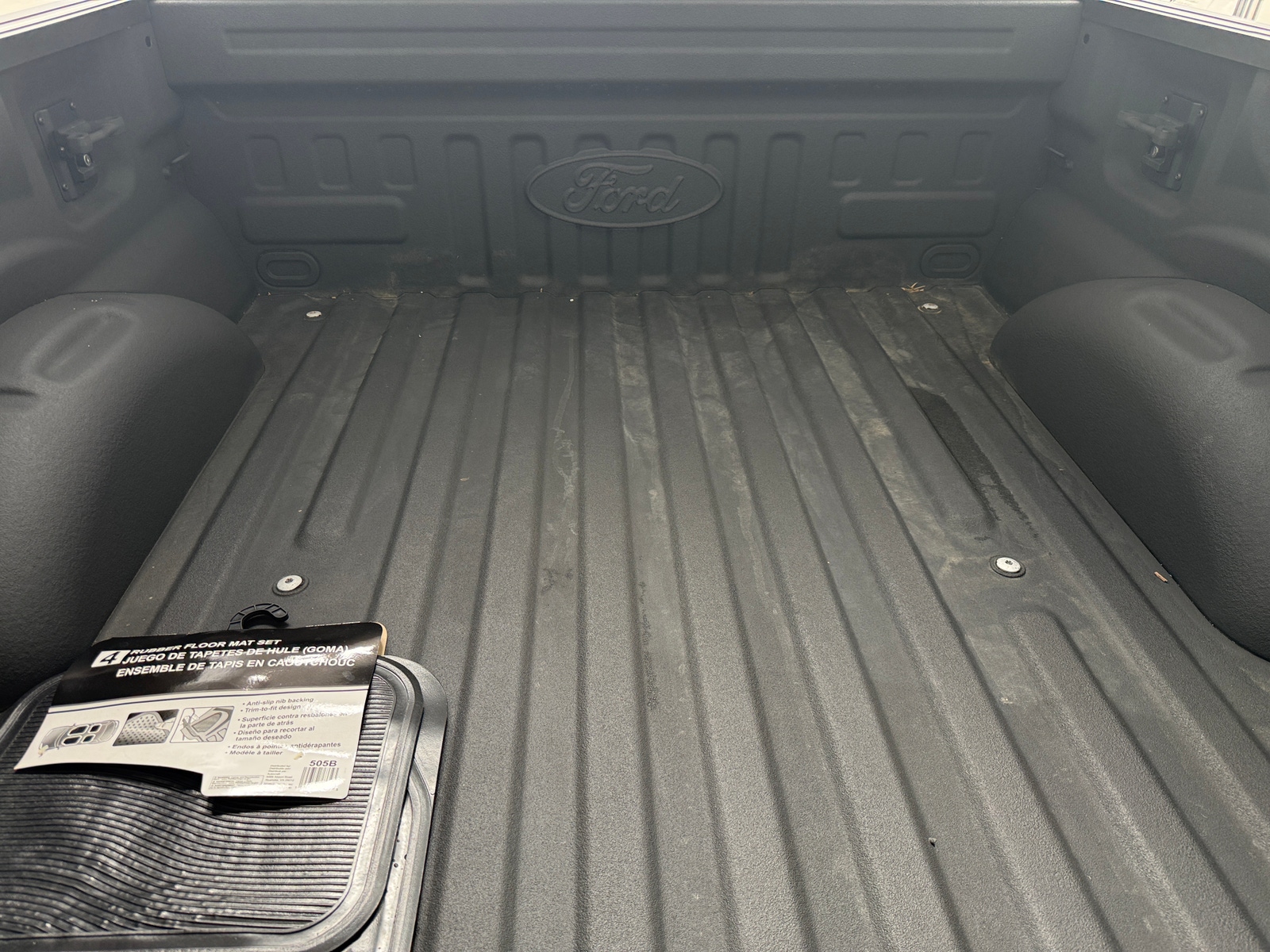 Thumbnail: 2020 Ford Econoline - 6