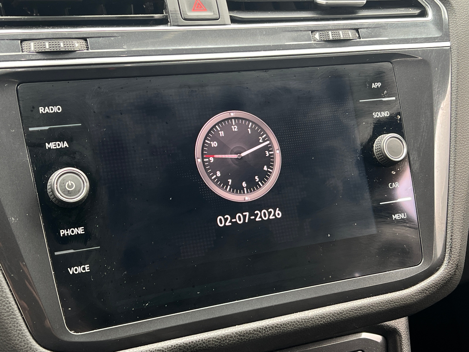 Thumbnail: 2022 Volkswagen Tiguan - 3