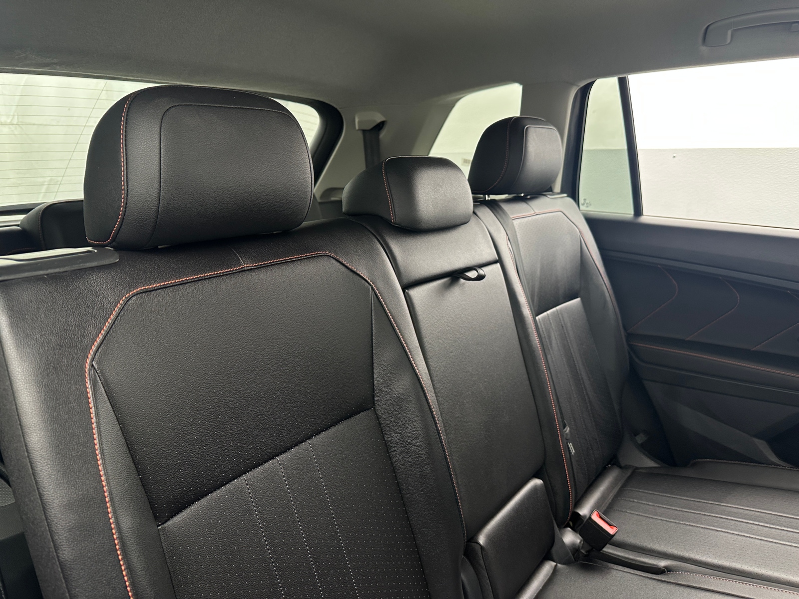 Thumbnail: 2024 Volkswagen Tiguan - 5