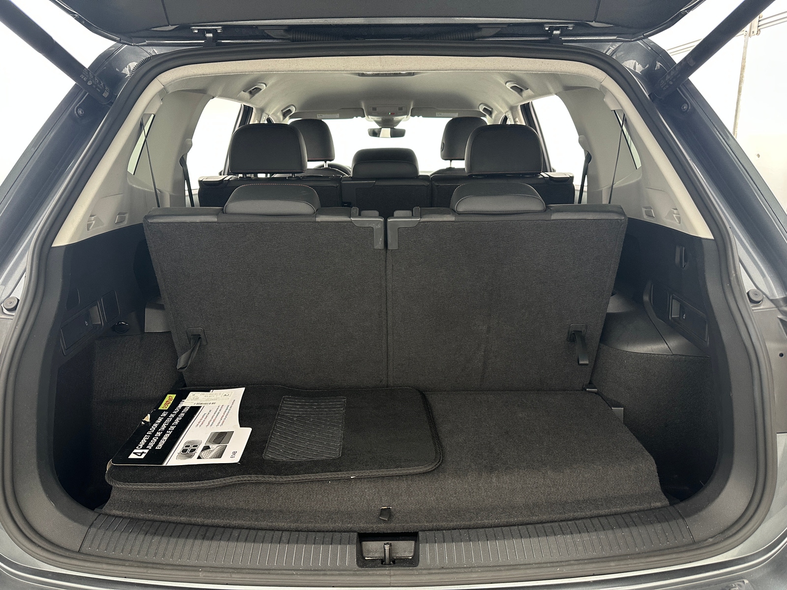 Thumbnail: 2024 Volkswagen Tiguan - 6