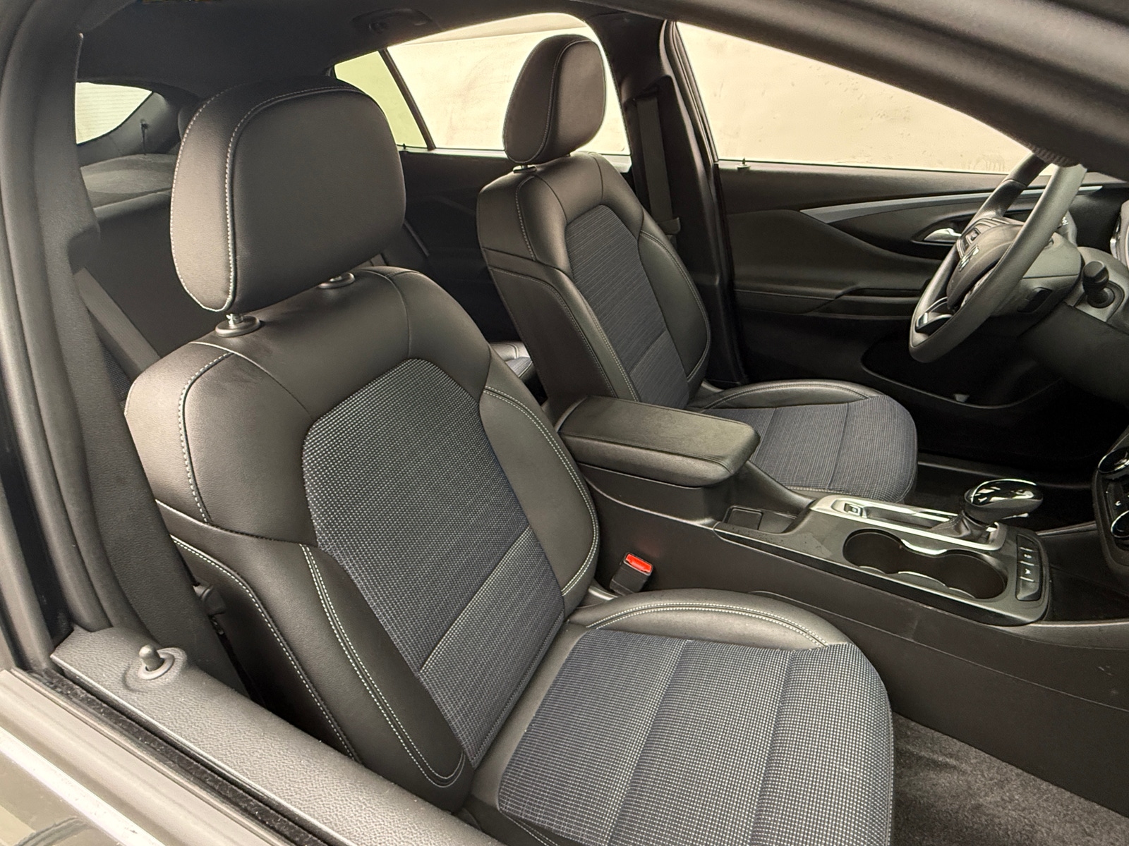 Thumbnail: 2025 Buick Envista - 2