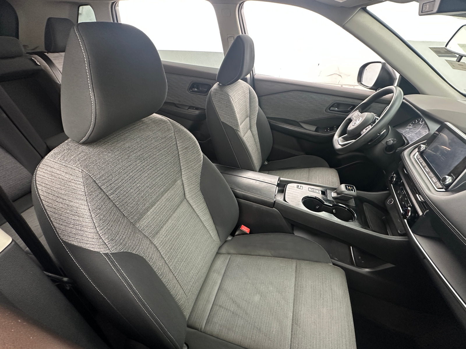 Thumbnail: 2021 Nissan Rogue - 2