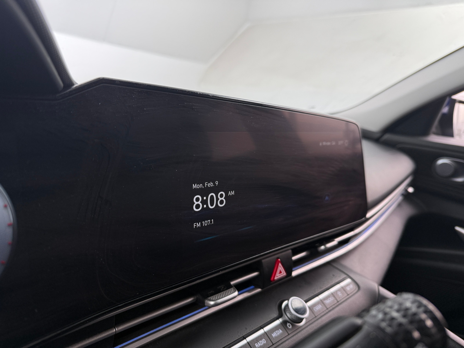 Thumbnail: 2023 Hyundai Elantra - 3