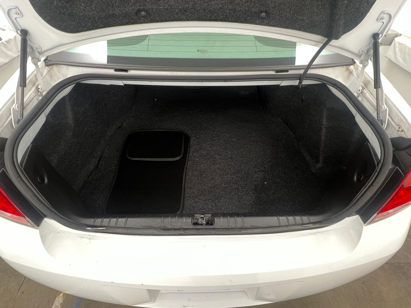 Thumbnail: 2016 Chevrolet Impala - 7