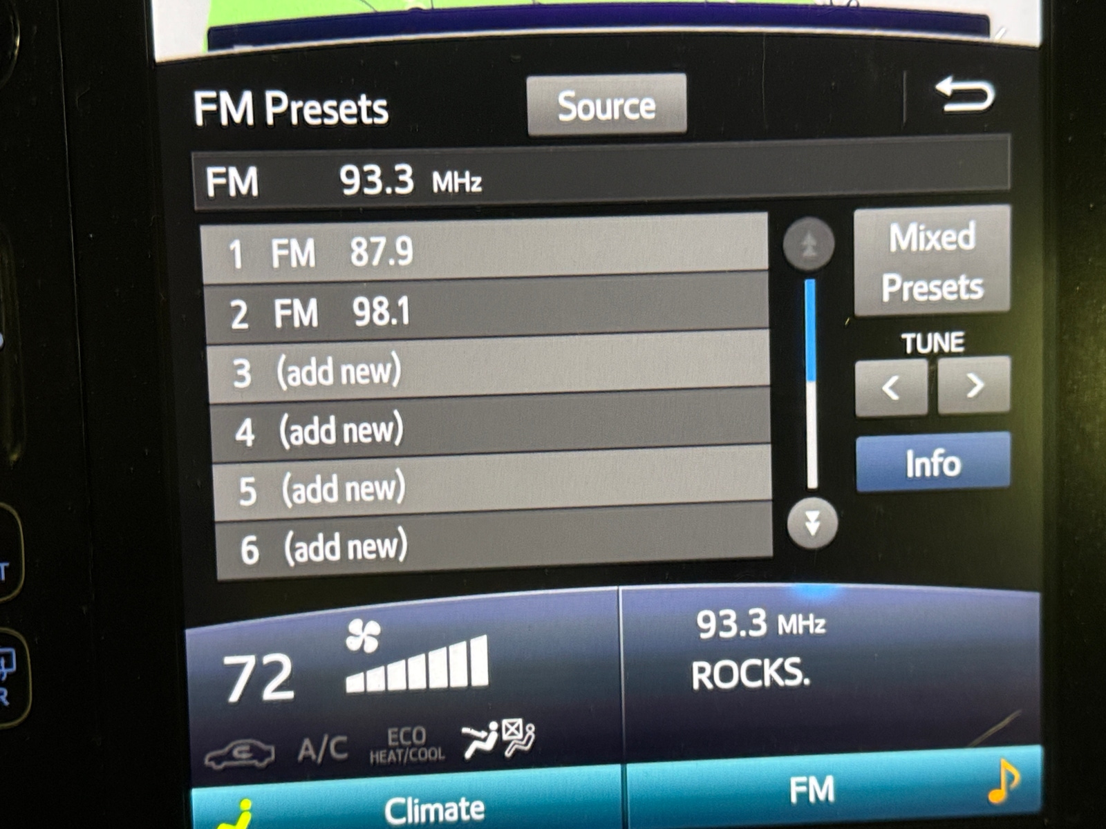 Thumbnail: 2022 Toyota Prius Prime - 3