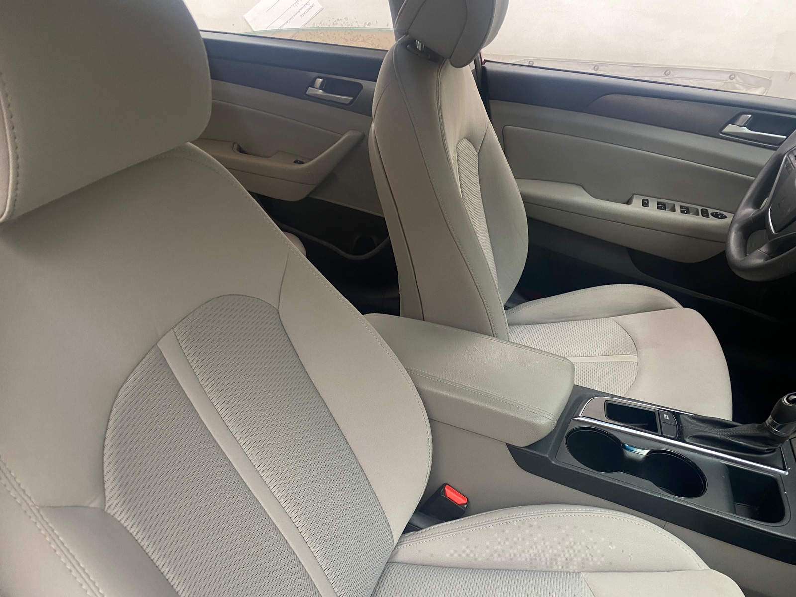 Thumbnail: 2016 Hyundai Sonata - 2