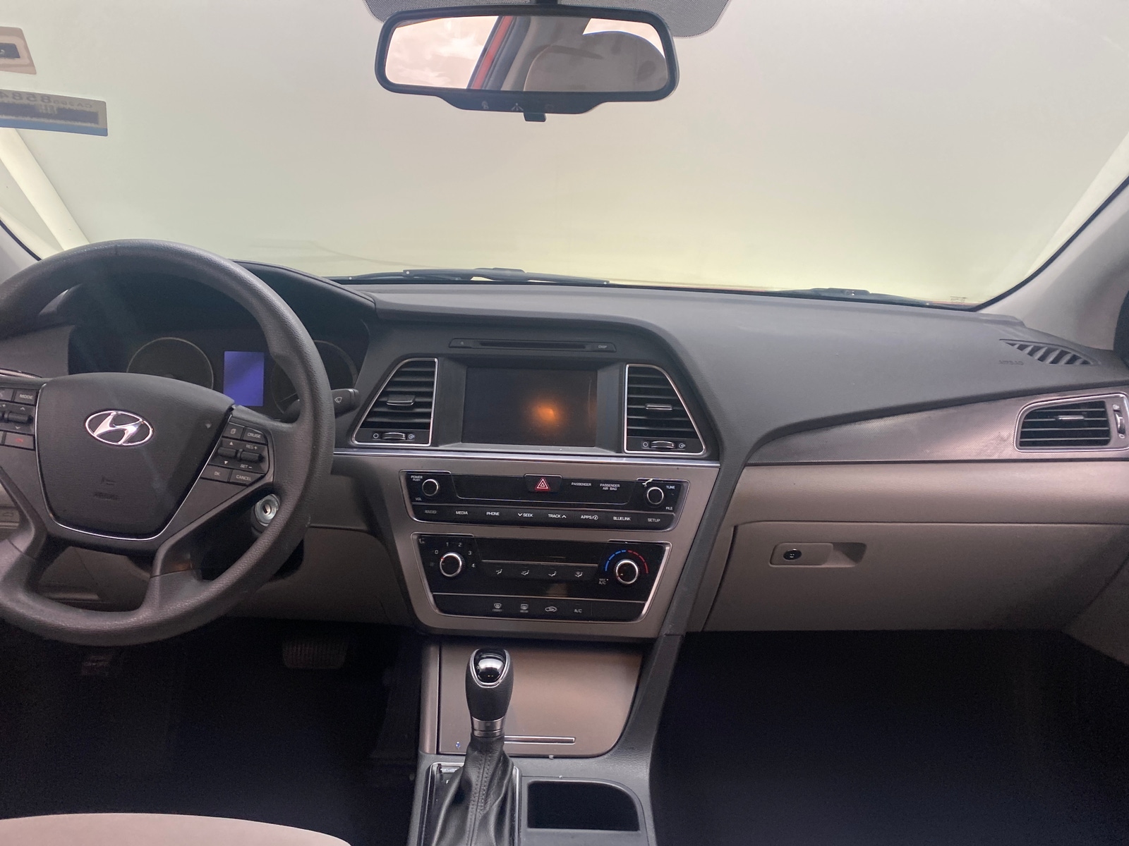 Thumbnail: 2016 Hyundai Sonata - 3