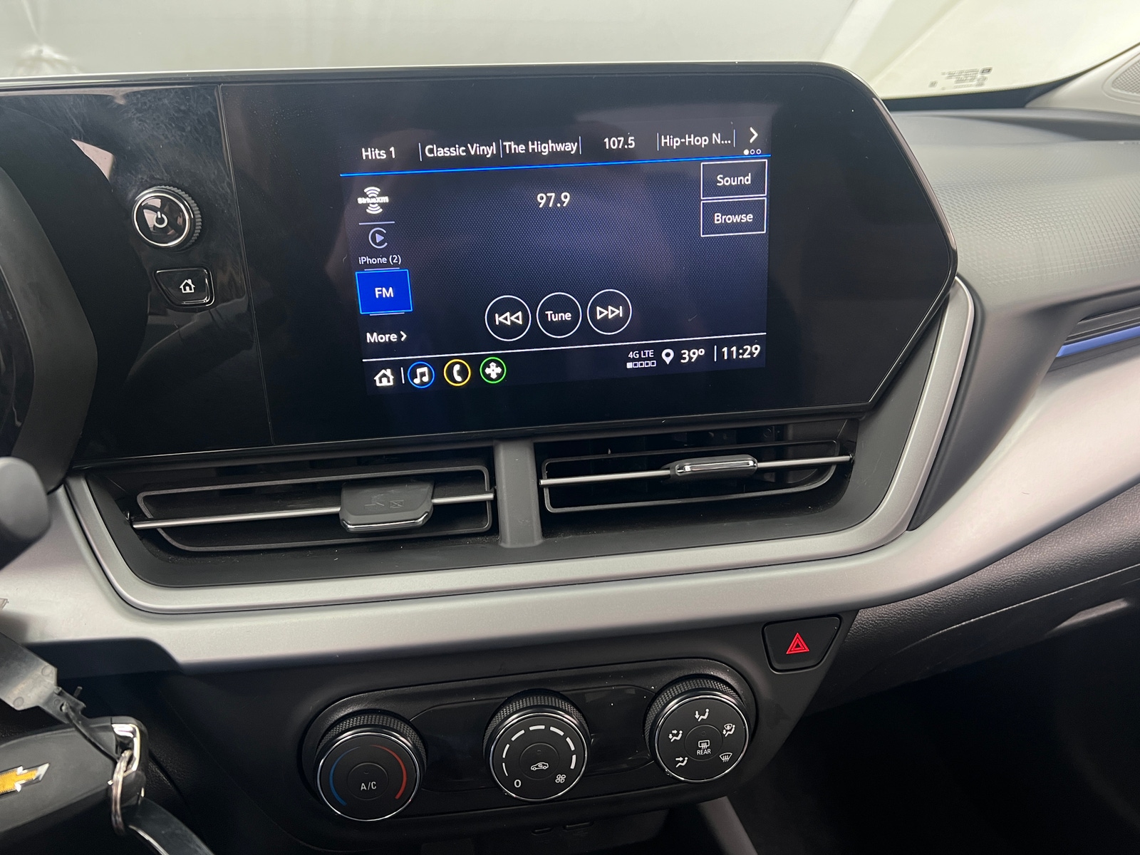 Thumbnail: 2024 Chevrolet Trax - 4