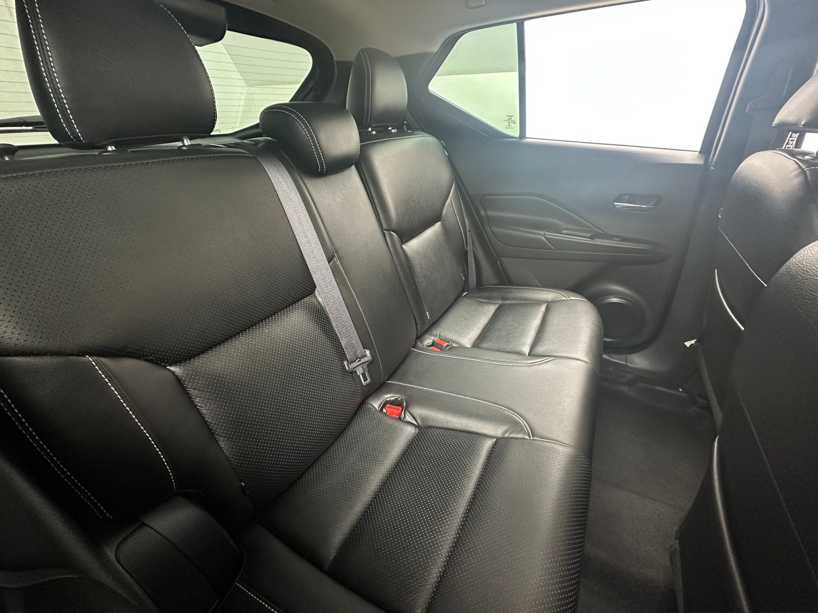 Thumbnail: 2018 Nissan Kicks - 6