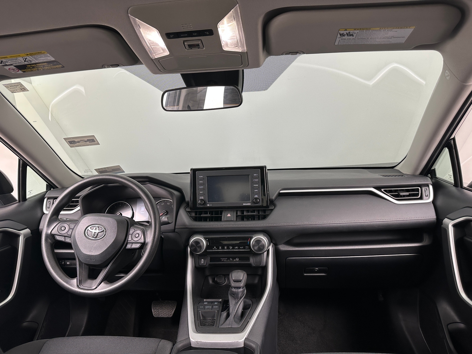 Thumbnail: 2022 Toyota RAV4 - 3