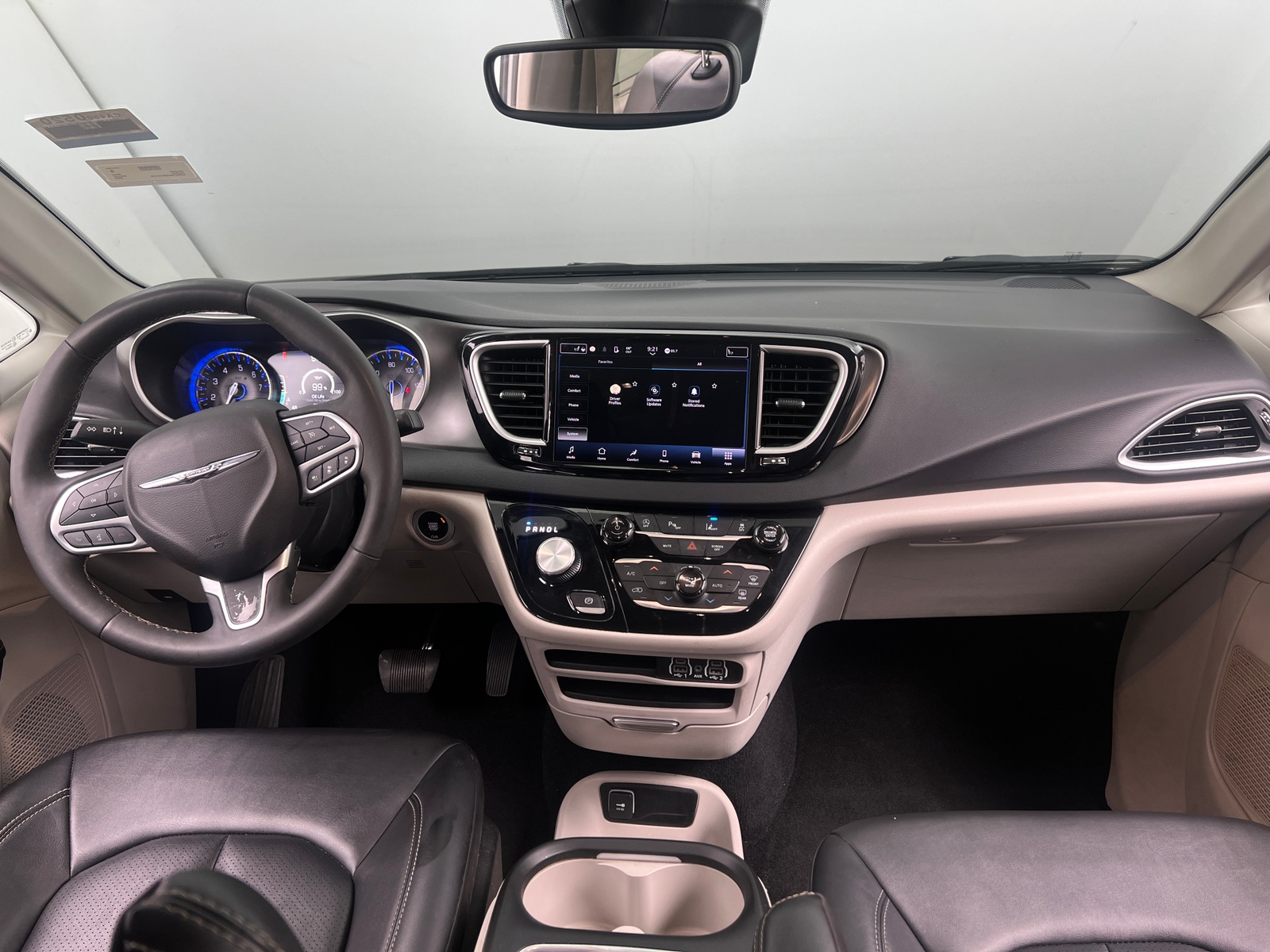 Thumbnail: 2024 Chrysler Pacifica - 2