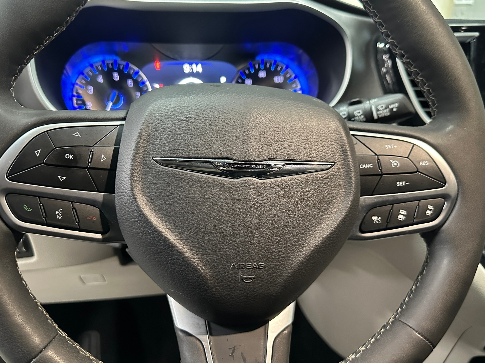 Thumbnail: 2024 Chrysler Pacifica - 4