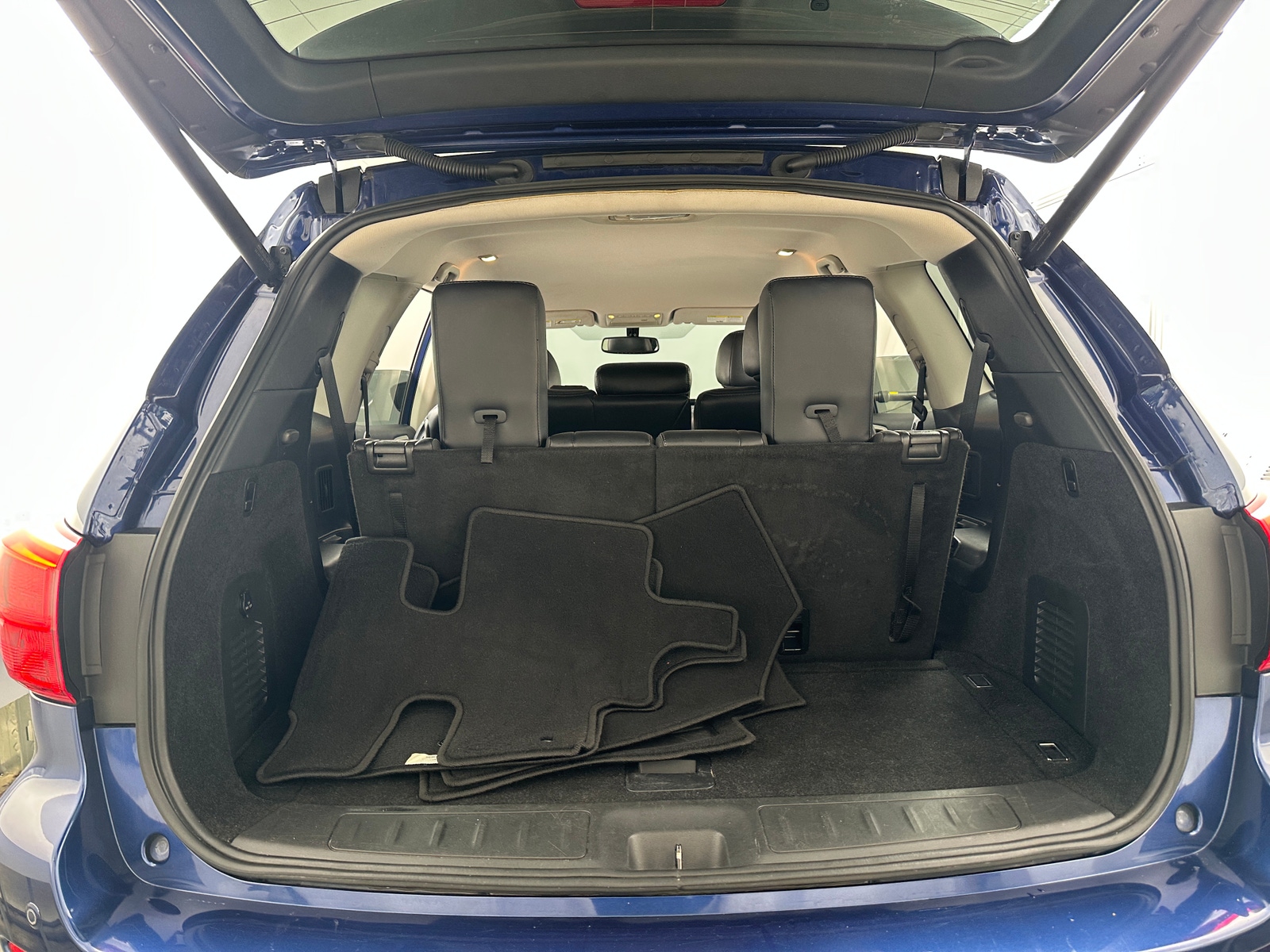 Thumbnail: 2020 Nissan Pathfinder - 6