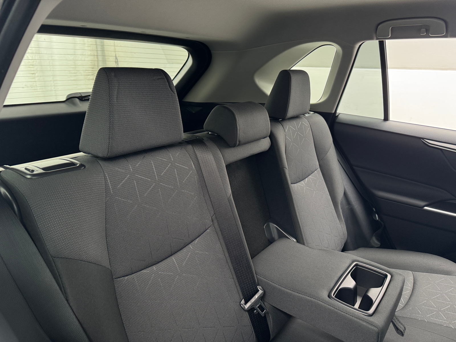 Thumbnail: 2025 Toyota RAV4 - 6