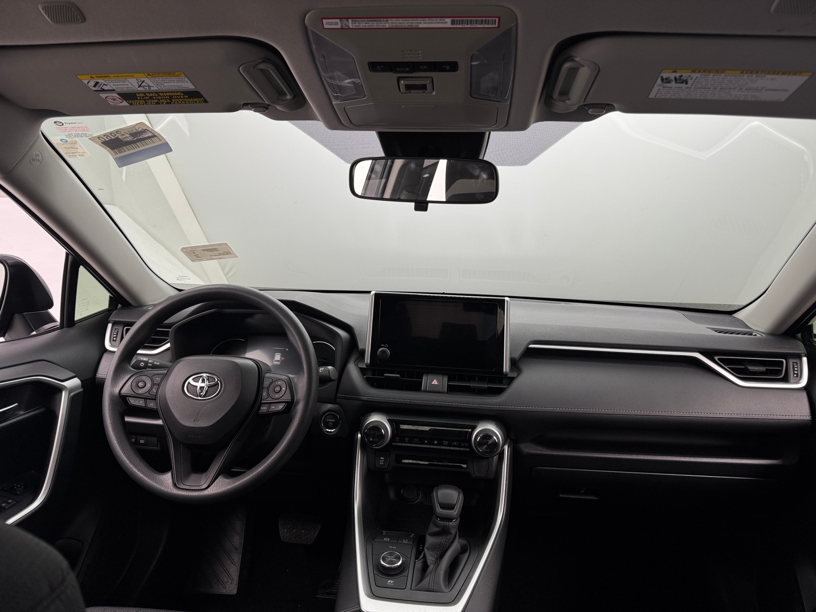 Thumbnail: 2025 Toyota RAV4 - 3