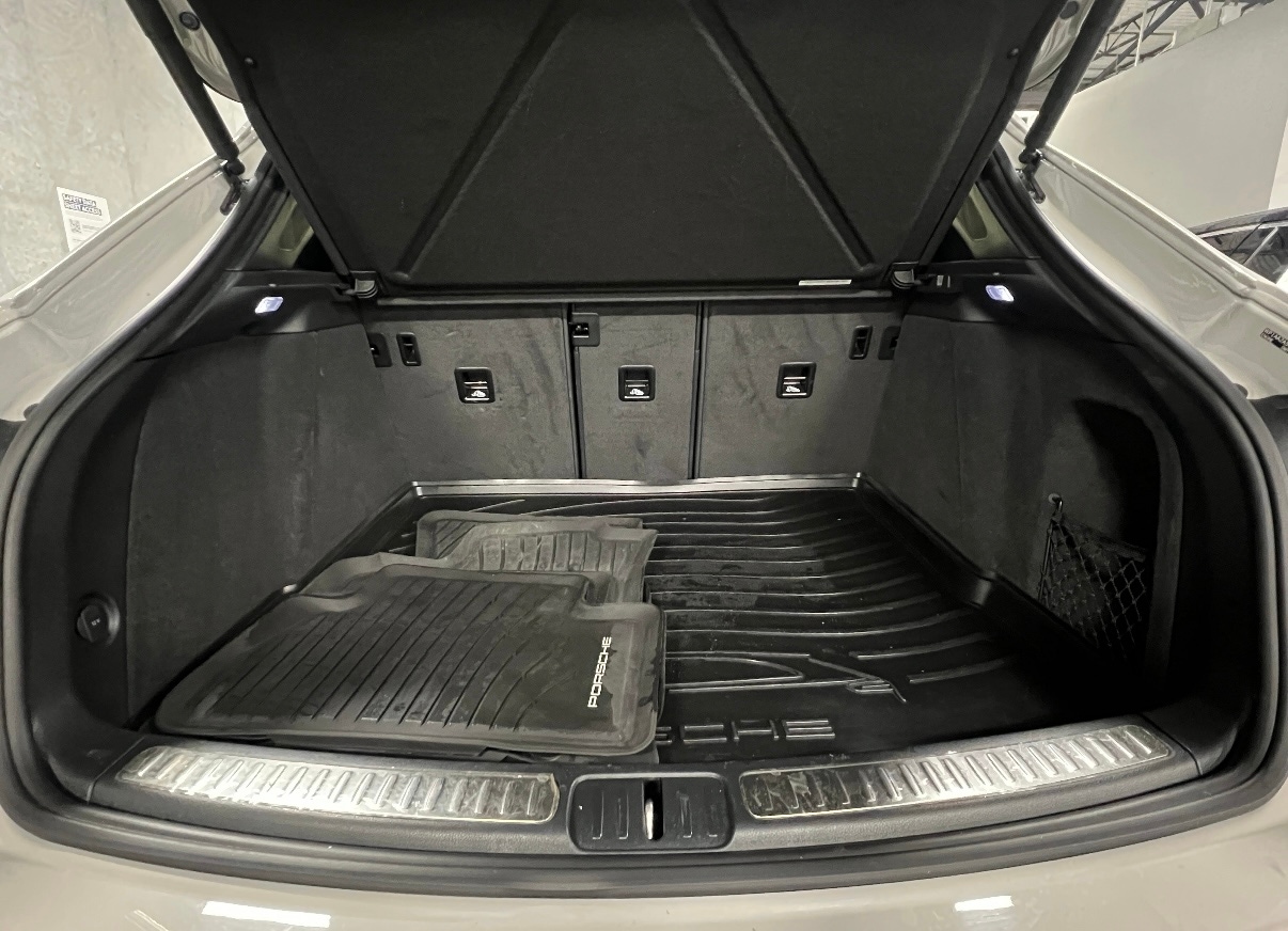 Thumbnail: 2023 Porsche Macan - 6