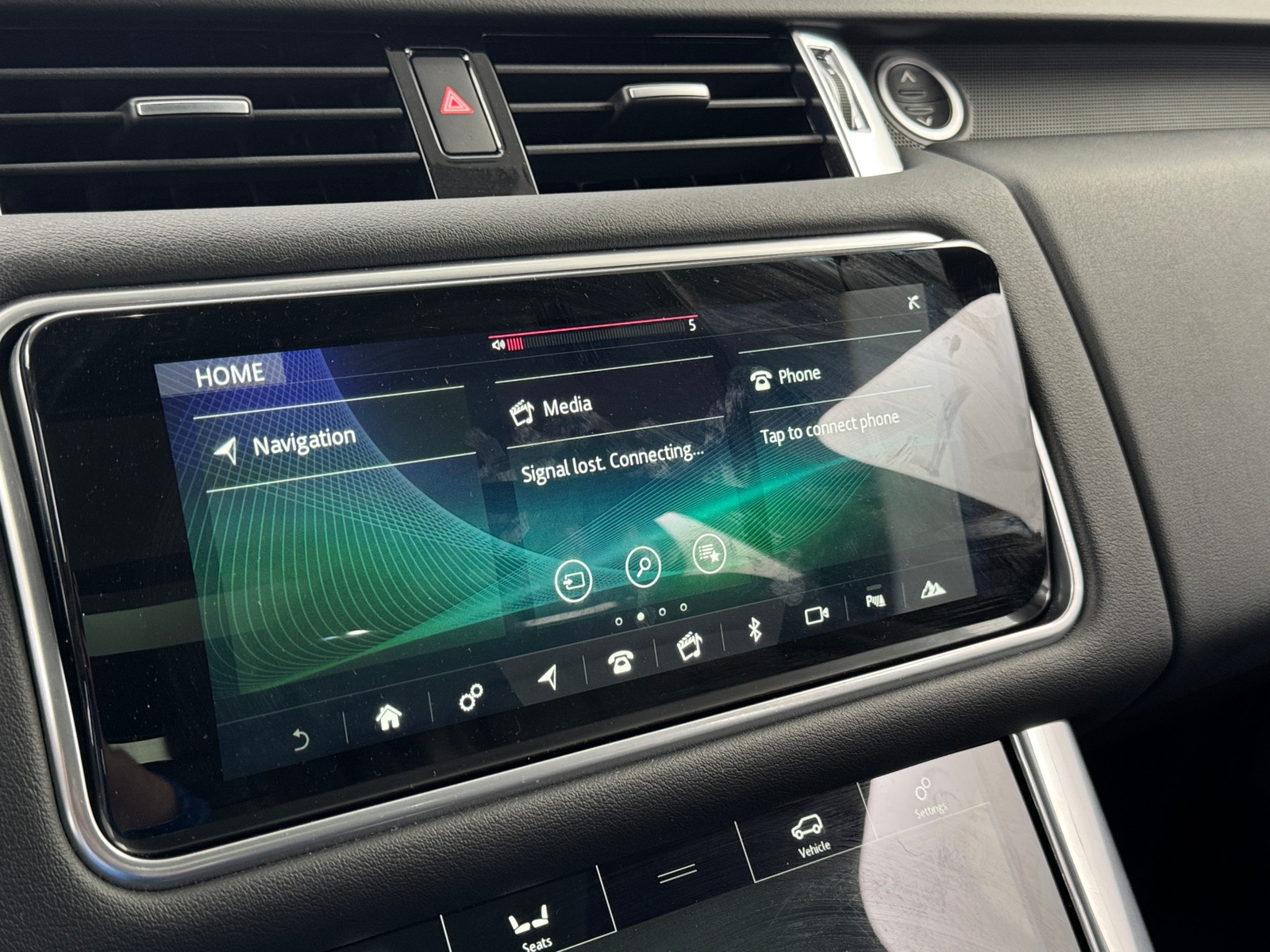 Thumbnail: 2021 Land Rover Range Rover Sport - 3