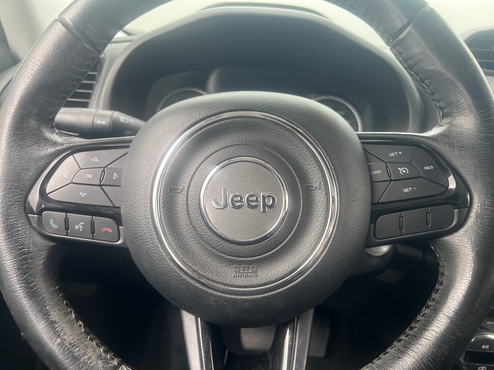 Thumbnail: 2017 Jeep Renegade - 5