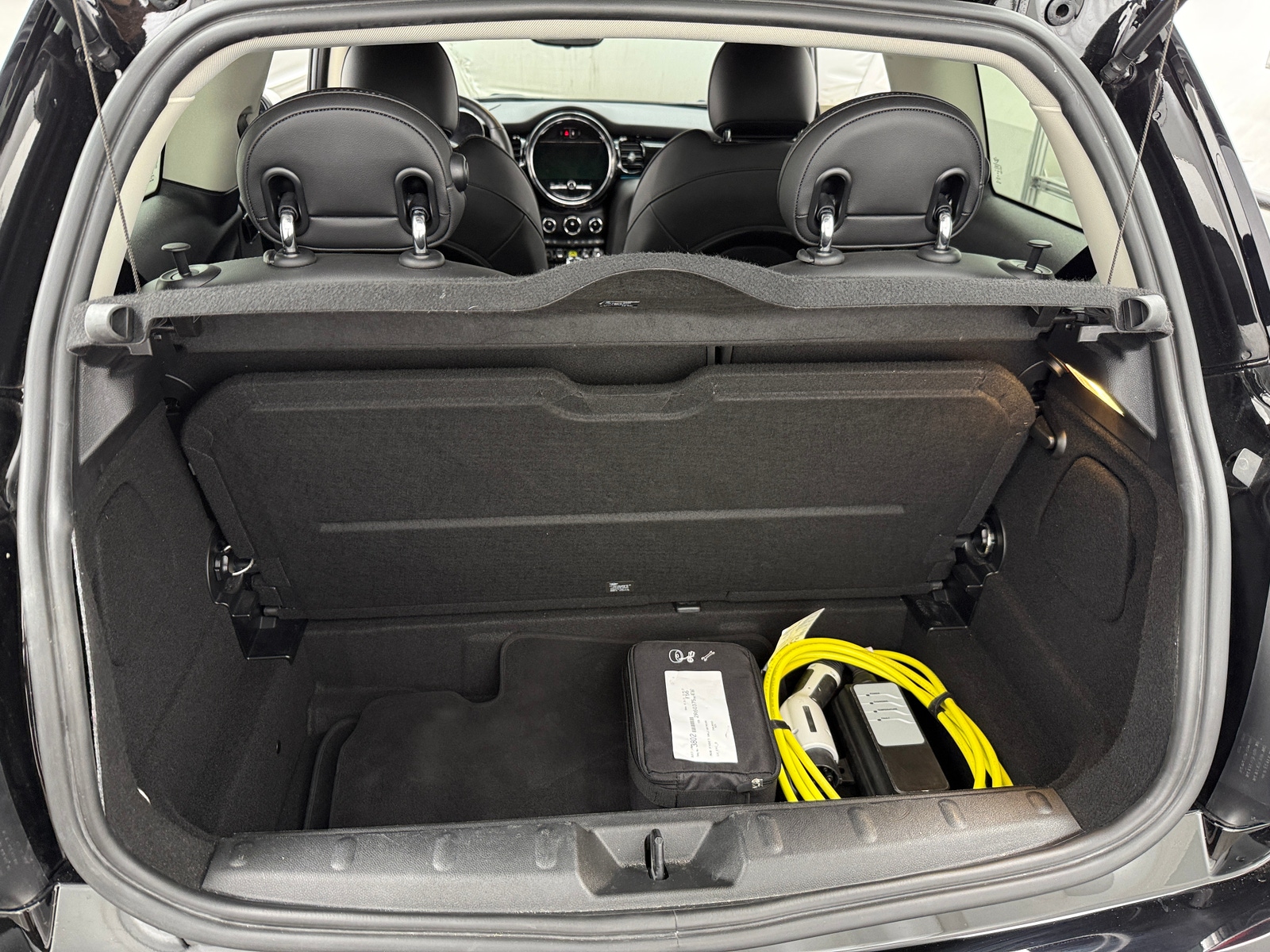 Thumbnail: 2022 MINI Cooper Hardtop - 5