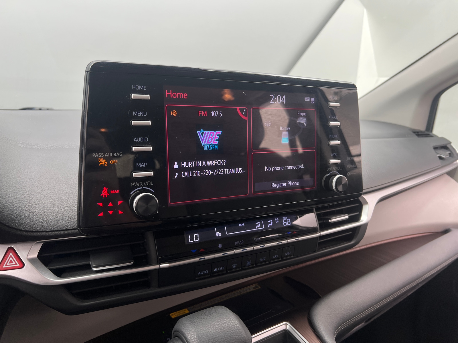 Thumbnail: 2022 Toyota Sienna - 4