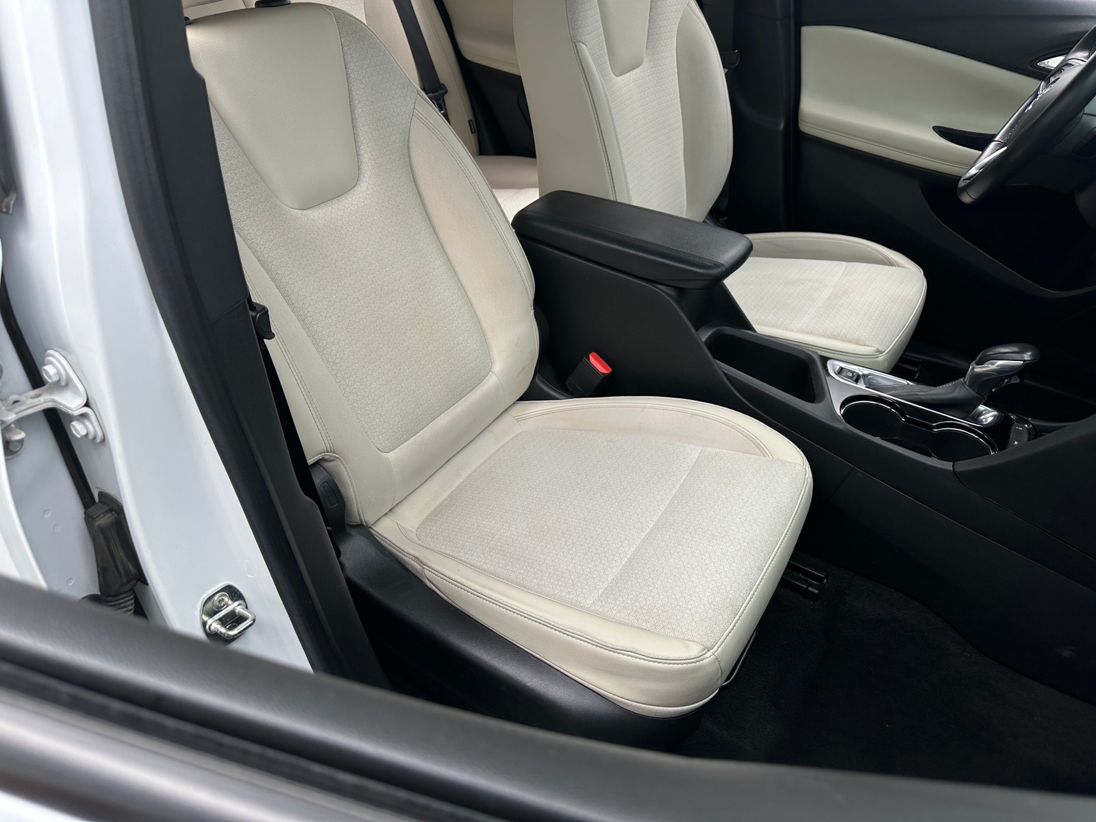 Thumbnail: 2021 Buick Encore GX - 2