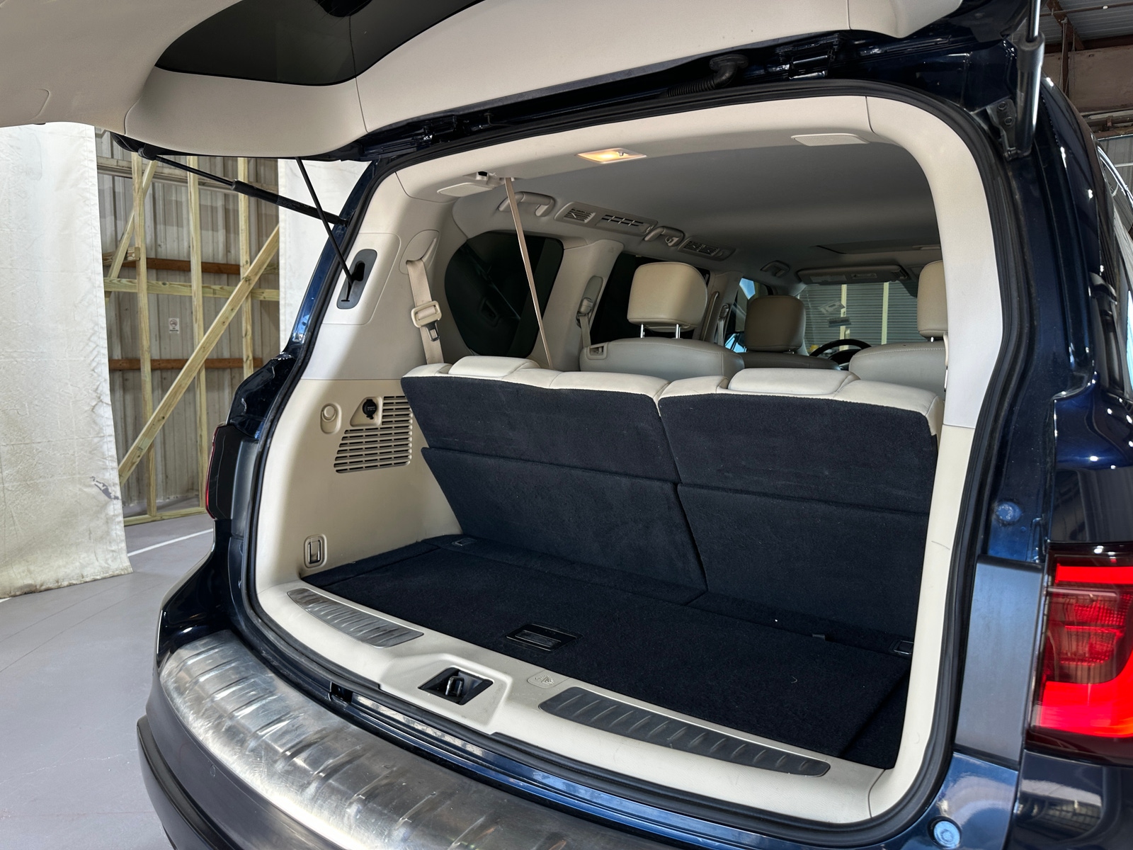 Thumbnail: 2018 INFINITI QX80 - 6