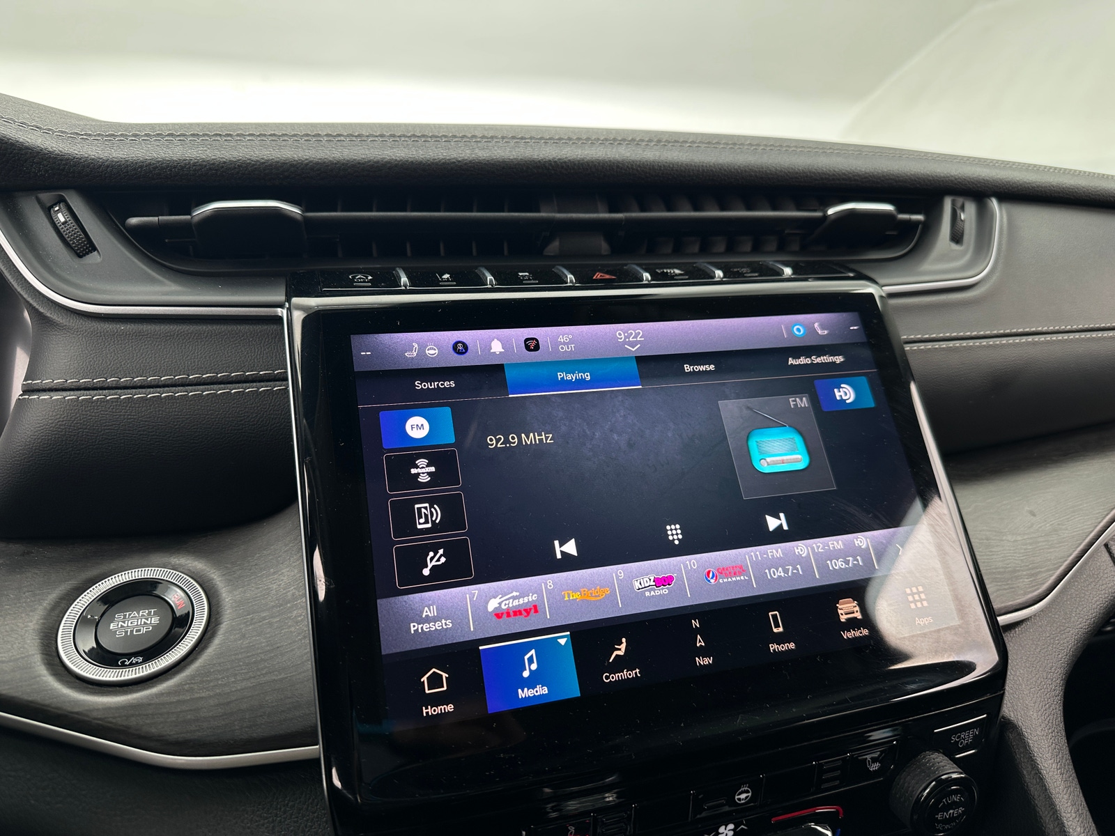 Thumbnail: 2023 Jeep Grand Cherokee - 3