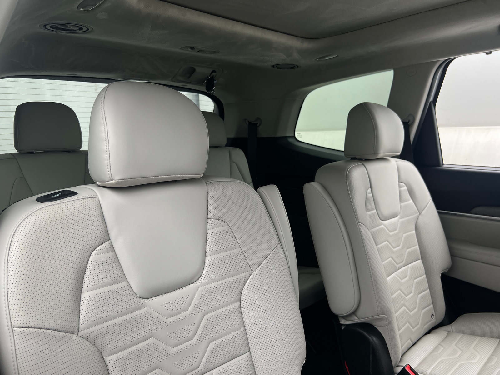 Thumbnail: 2022 Kia Telluride - 5