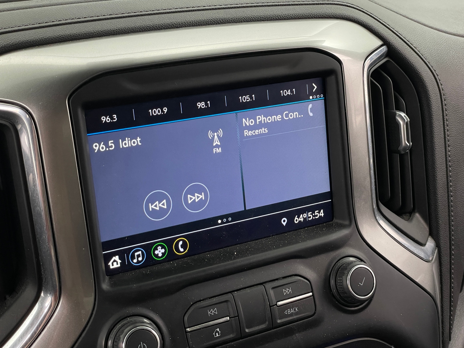 Thumbnail: 2020 Chevrolet Silverado 1500 - 4