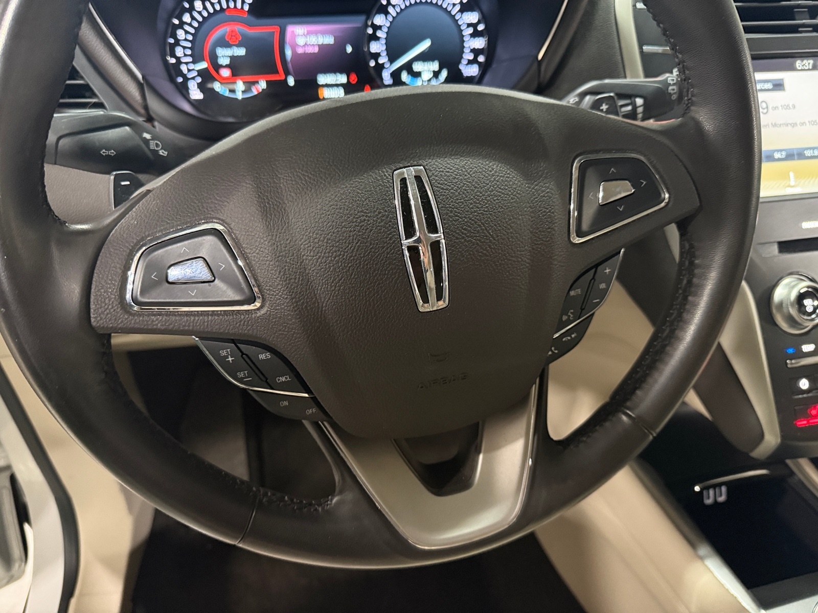 Thumbnail: 2019 Lincoln MKC - 4