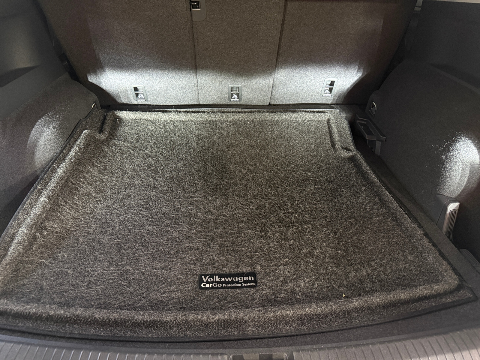 Thumbnail: 2022 Volkswagen Tiguan - 7