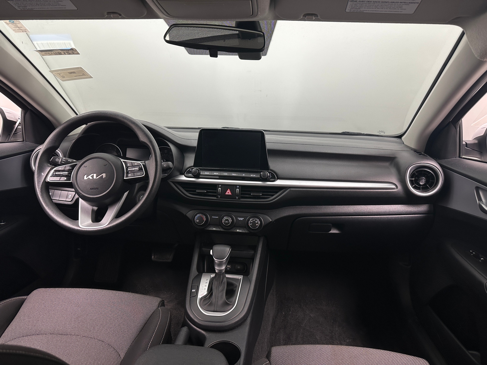 Thumbnail: 2024 Kia Forte - 3