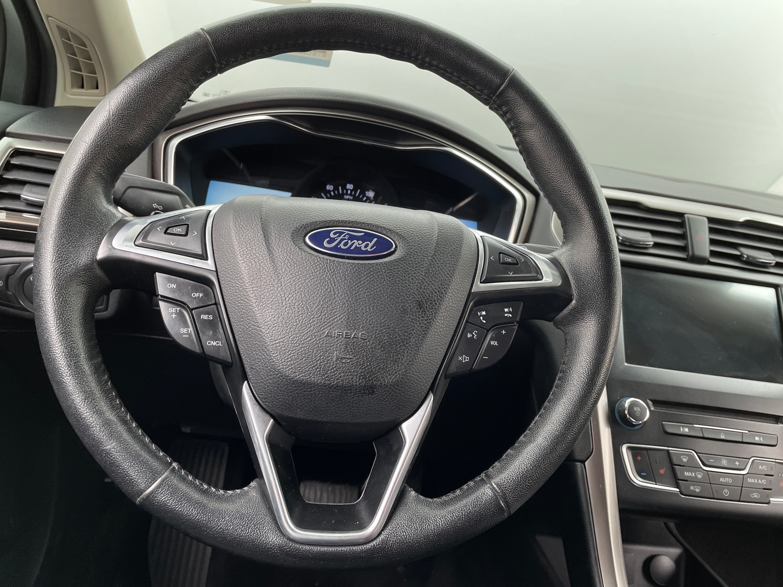 Thumbnail: 2017 Ford Fusion - 5