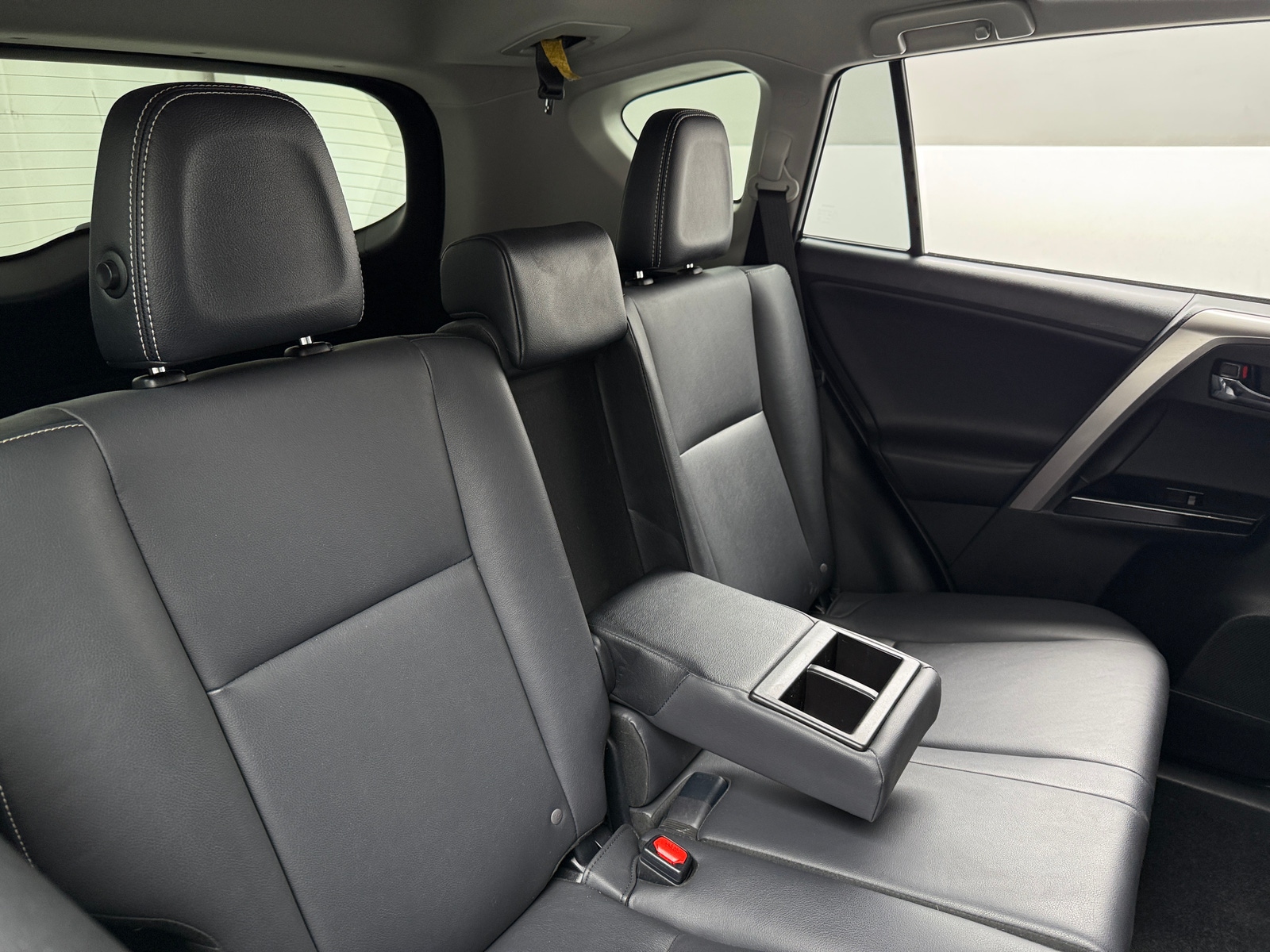 Thumbnail: 2018 Toyota RAV4 - 5