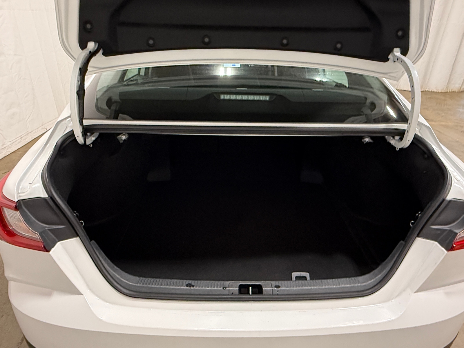 Thumbnail: 2025 Toyota Camry - 7