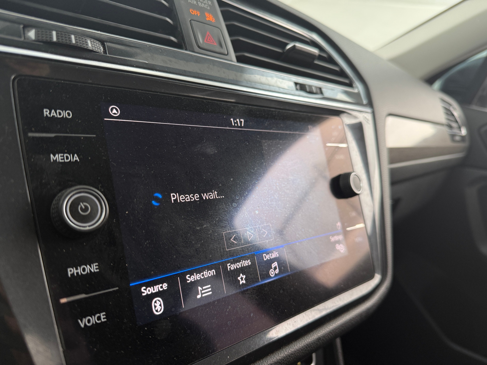 Thumbnail: 2021 Volkswagen Tiguan - 3