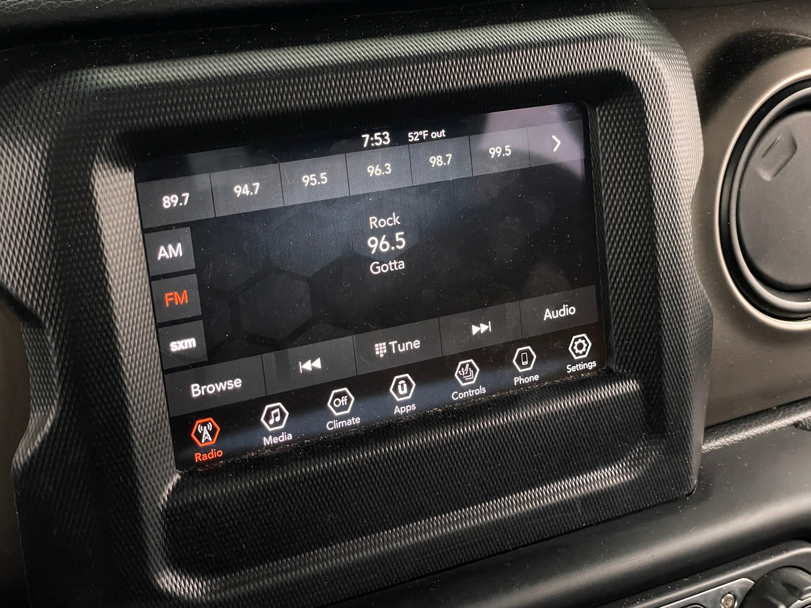 Thumbnail: 2020 Jeep Gladiator - 4