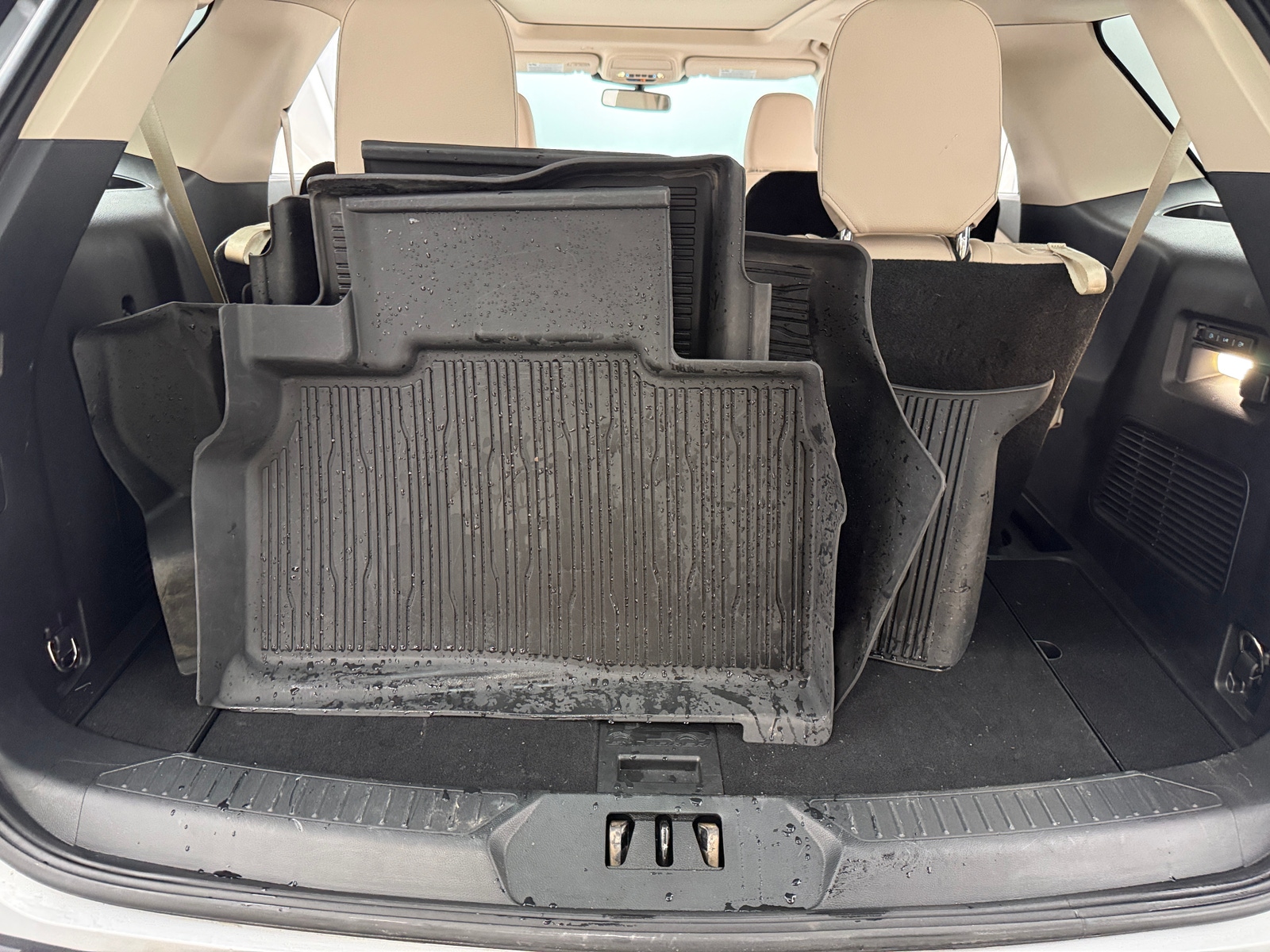 Thumbnail: 2022 Ford Explorer - 6