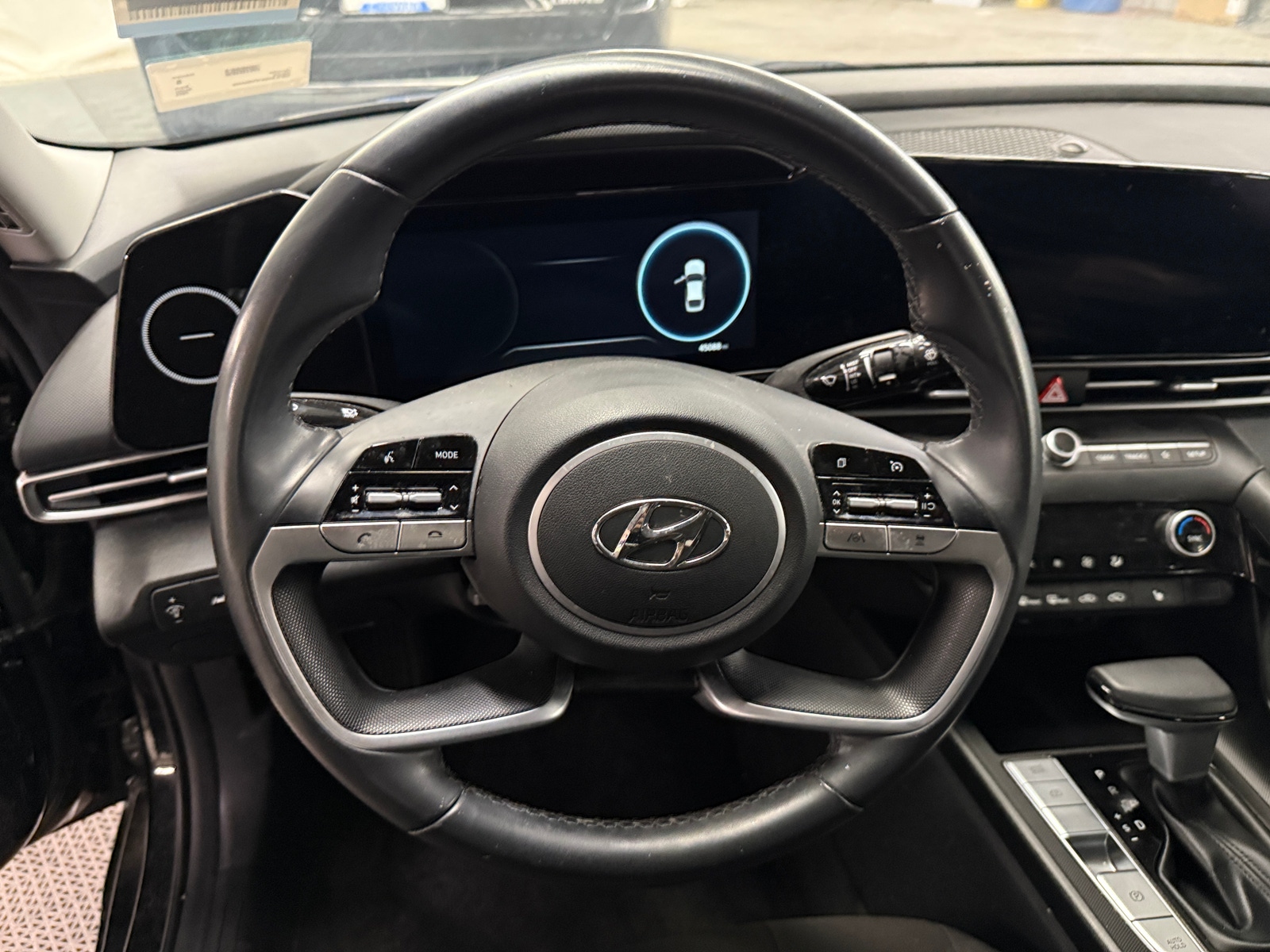 Thumbnail: 2023 Hyundai Elantra - 5