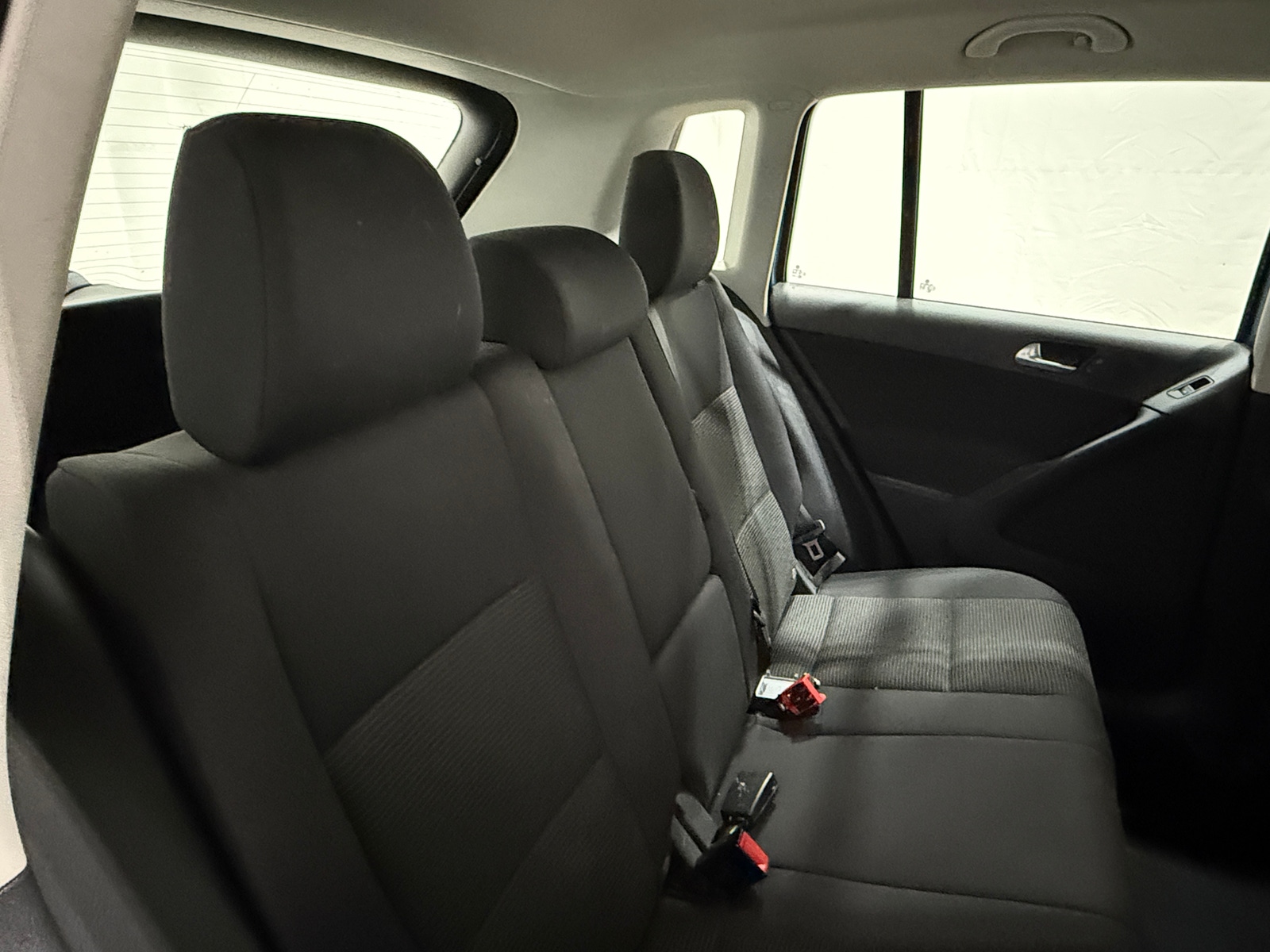 Thumbnail: 2017 Volkswagen Tiguan - 6