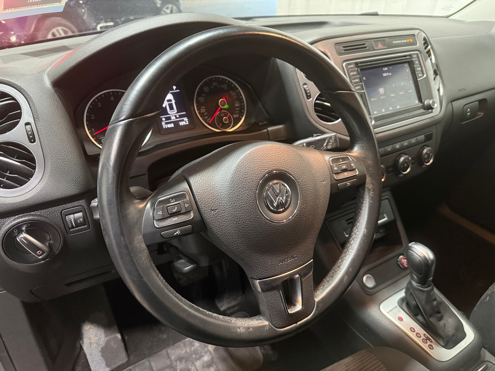 Thumbnail: 2017 Volkswagen Tiguan - 5