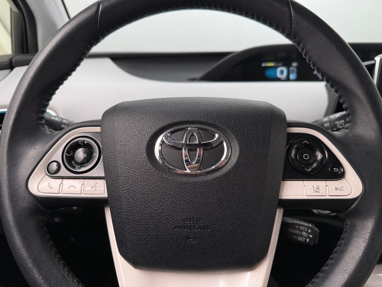 Thumbnail: 2018 Toyota Prius - 4