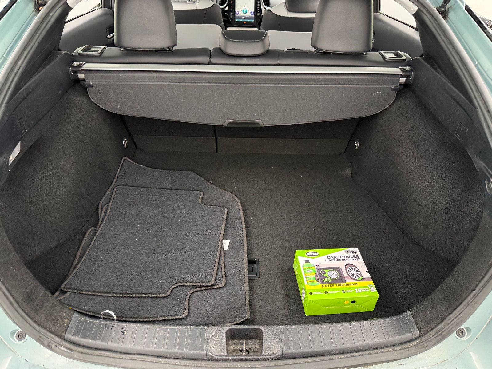 Thumbnail: 2018 Toyota Prius - 6