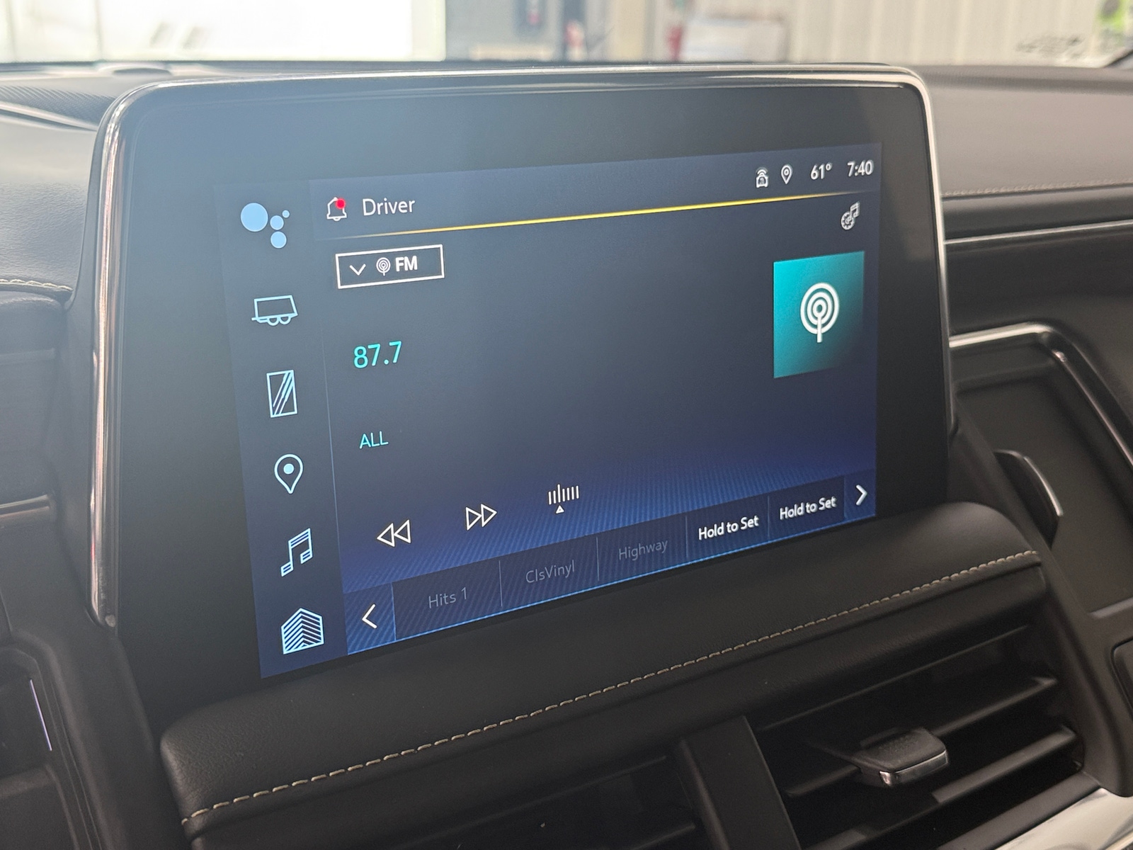 Thumbnail: 2023 Chevrolet Tahoe - 3