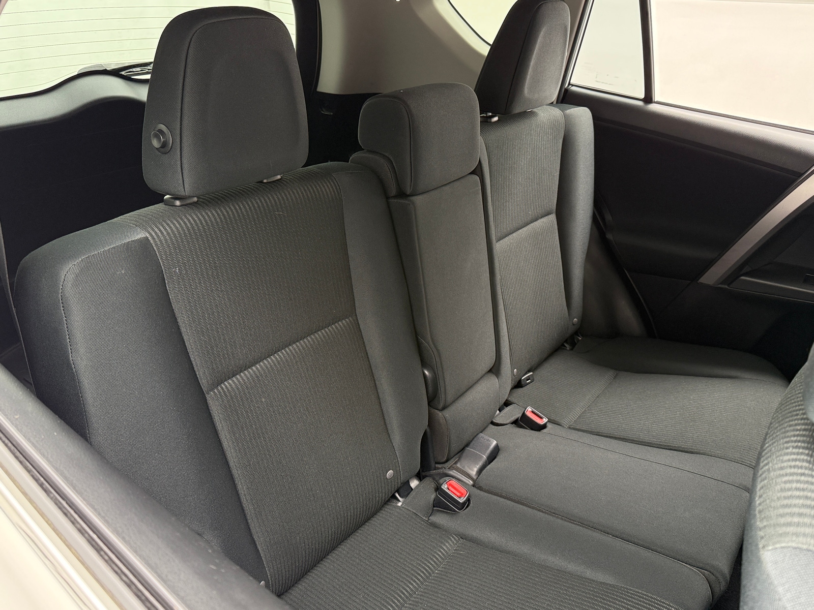 Thumbnail: 2017 Toyota RAV4 - 6